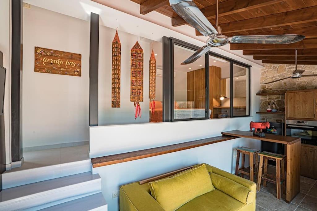Sea And Sun Metaxy Mas, Brand-New, Beachfront ! Chania  Exterior foto
