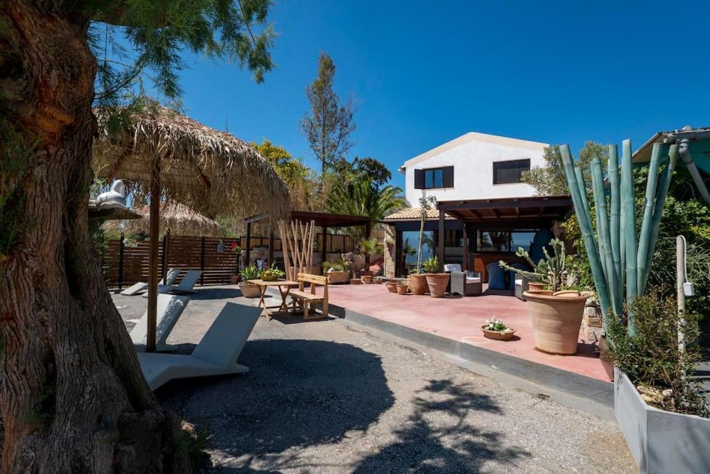 Sea And Sun Metaxy Mas, Brand-New, Beachfront ! Chania  Exterior foto